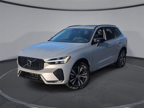 2024 Volvo XC60 B5 Core Dark Theme