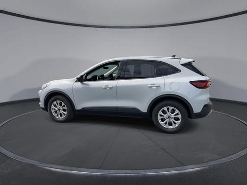 Space Silver Metallic 2025 Ford Escape Active