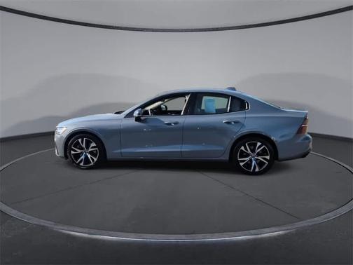 2024 Volvo S60 B5 Core Dark Theme