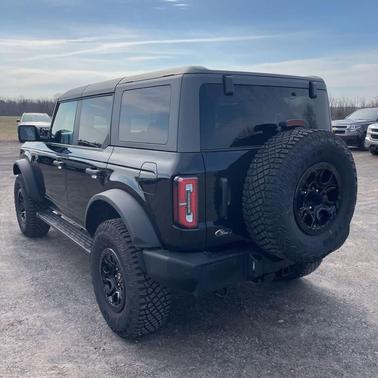 Shadow Black 2024 Ford Bronco Wildtrak