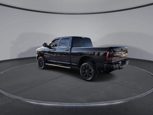 2019 RAM 2500 Big Horn Crew Cab 4x4 6'4' Box