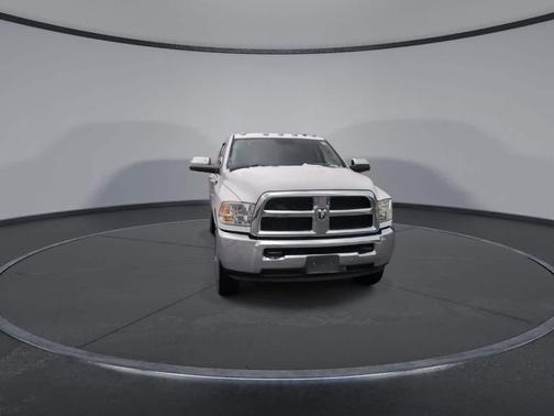 2018 RAM 3500 Tradesman Crew Cab 4x4 6'4' Box