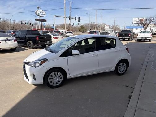 2017 Toyota Yaris L
