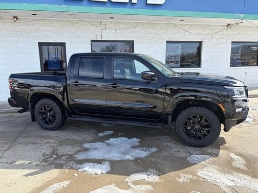 2023 Nissan Frontier SV