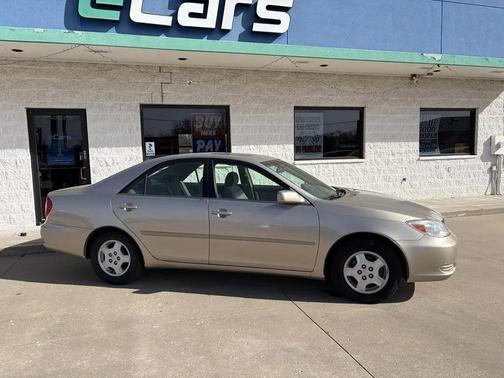 2002 Toyota Camry LE