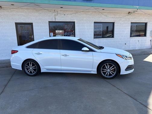 2015 Hyundai SONATA Sport 2.0T