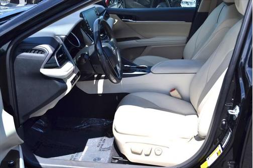 2021 Toyota Camry Hybrid XLE