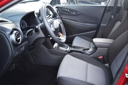 2020 Hyundai KONA SE