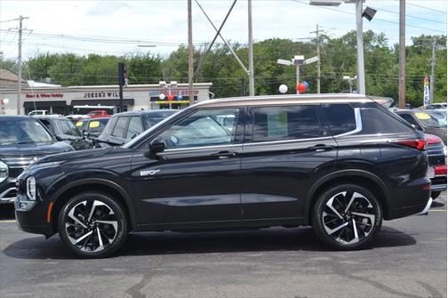 2023 Mitsubishi Outlander PHEV 40th Anniversary S-AWC