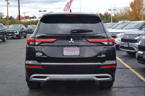 2023 Mitsubishi Outlander PHEV SEL