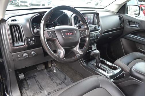 2017 GMC Canyon SLE