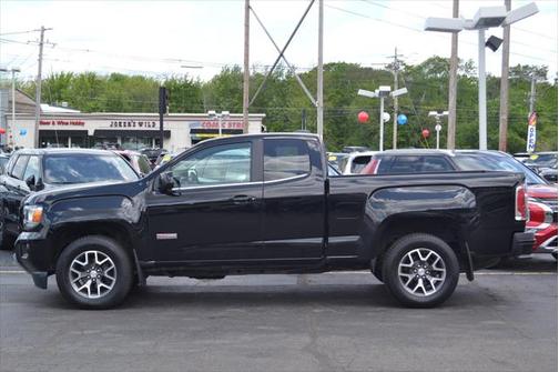 2017 GMC Canyon SLE