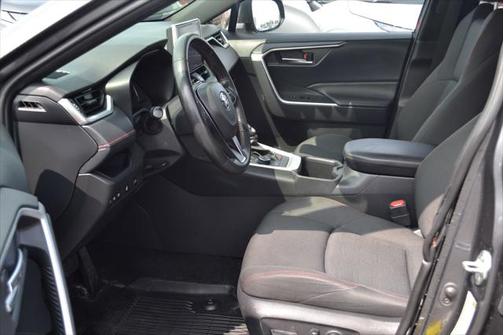2024 Toyota RAV4 Prime SE