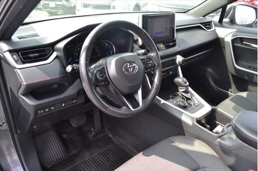 2024 Toyota RAV4 Prime SE