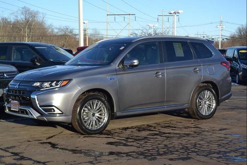 2022 Mitsubishi Outlander PHEV GT