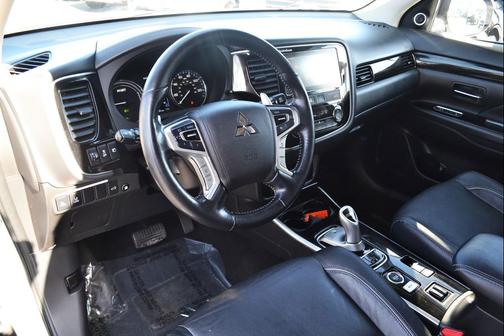 2018 Mitsubishi Outlander PHEV GT
