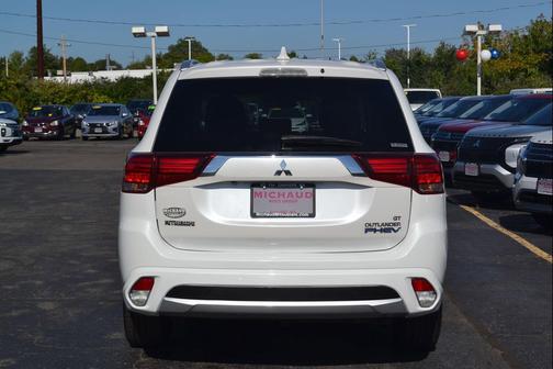 2018 Mitsubishi Outlander PHEV GT