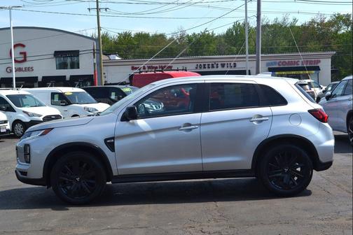Alloy Silver Metallic 2025 Mitsubishi Outlander Sport 2.0 LE