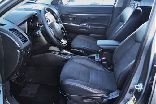 2022 Mitsubishi Outlander Sport SE