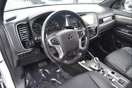 2019 Mitsubishi Outlander PHEV SEL