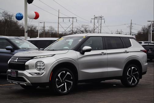 Alloy Silver Metallic 2024 Mitsubishi Outlander SE 2.5 S-AWC