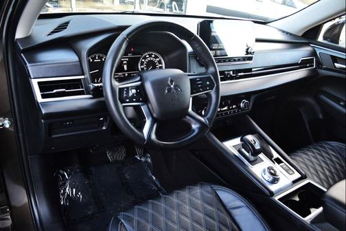 2022 Mitsubishi Outlander SEL