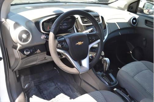 2020 Chevrolet Sonic FWD Hatchback 1FL 5-Door