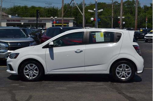 2020 Chevrolet Sonic FWD Hatchback 1FL 5-Door