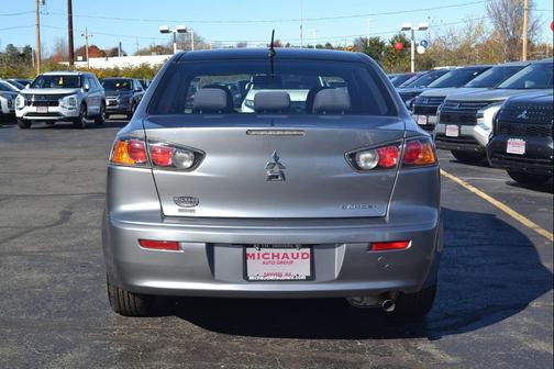 2017 Mitsubishi Lancer LE