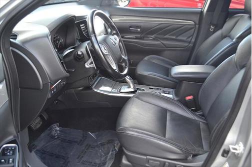 2022 Mitsubishi Outlander PHEV SEL