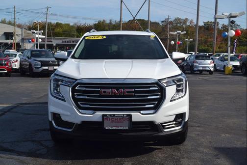 2023 GMC Terrain SLT