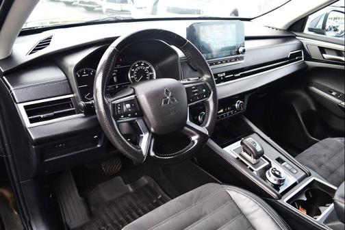 2022 Mitsubishi Outlander SE 2.5 S-AWC