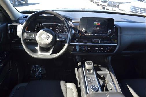 2022 Nissan Pathfinder SV 4WD