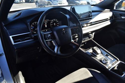 2023 Mitsubishi Outlander SE Black Edition S-AWC