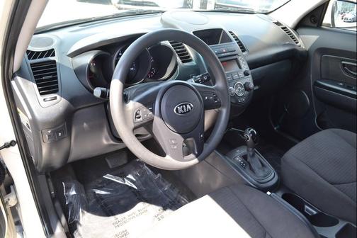 2013 Kia Soul Base