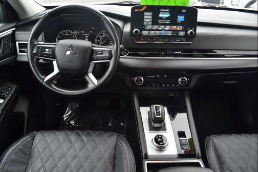 2022 Mitsubishi Outlander SEL Special Edition S-AWC