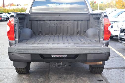 2017 Toyota Tundra SR5