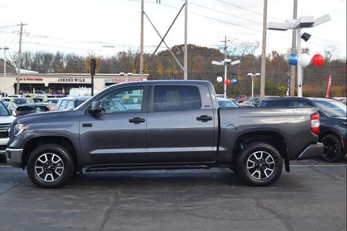 2017 Toyota Tundra SR5