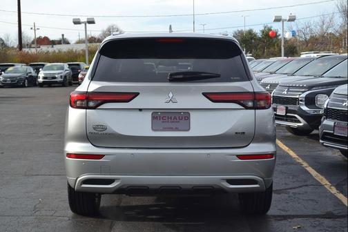 2022 Mitsubishi Outlander SEL Special Edition