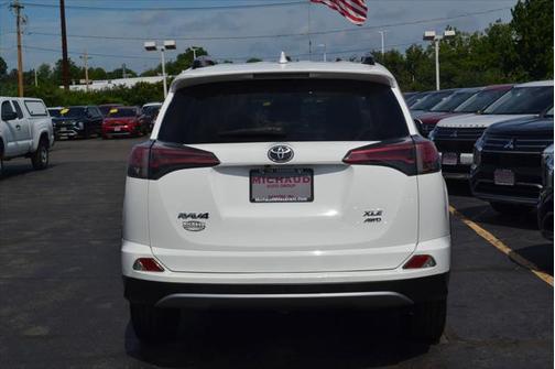 2018 Toyota RAV4 XLE