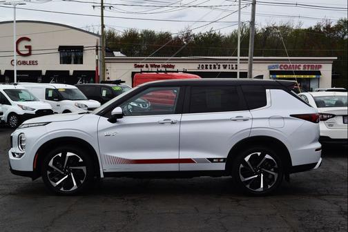 White Diamond/Black Roof 2024 Mitsubishi Outlander PHEV SE Ralliart