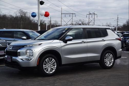 2022 Mitsubishi Outlander ES 2.5 S-AWC