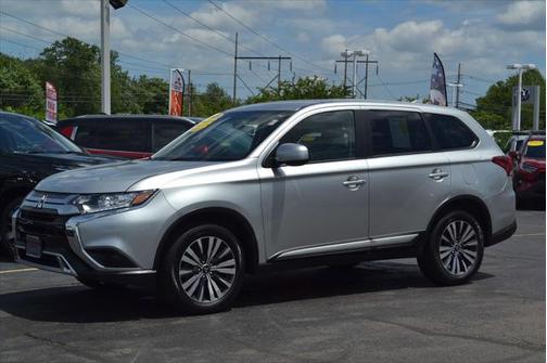 2020 Mitsubishi Outlander ES