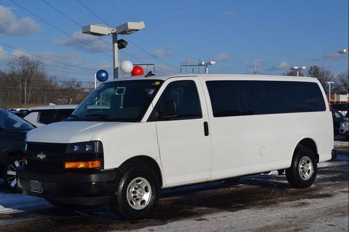 2018 Chevrolet Express 3500 LS