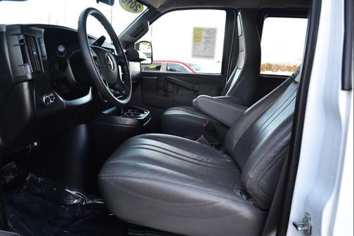 2018 Chevrolet Express 3500 LS