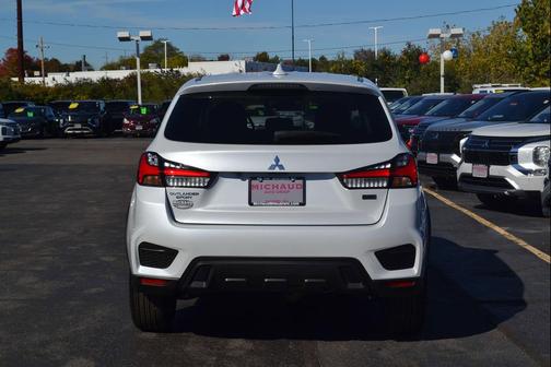 2025 Mitsubishi Outlander Sport 2.0 LE