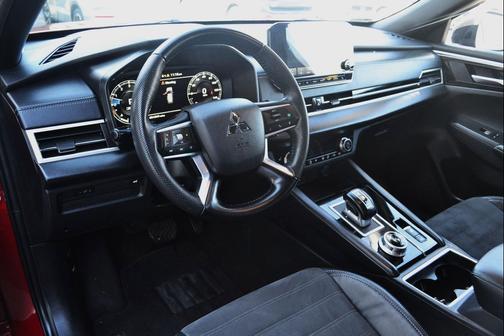 2023 Mitsubishi Outlander SE Black Edition S-AWC