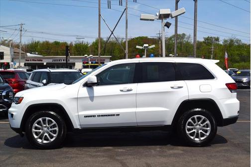 2022 Jeep Grand Cherokee Laredo
