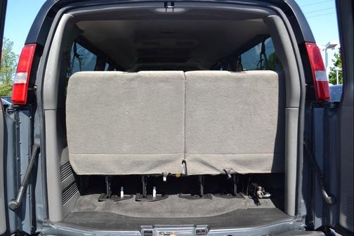 2017 Chevrolet Express 3500 LT
