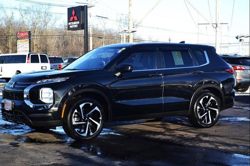 2022 Mitsubishi Outlander ES 2.5 S-AWC